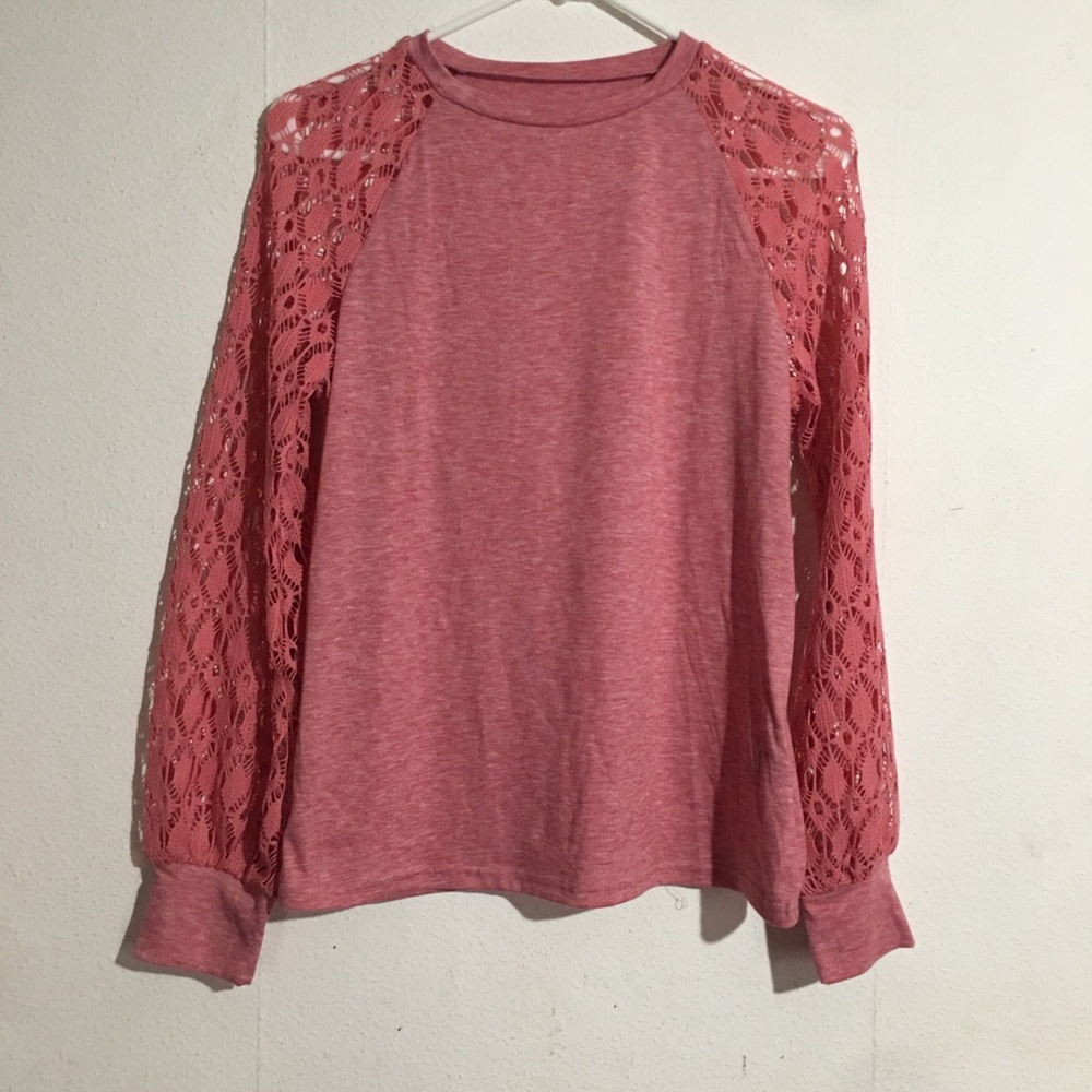 Women’s Emery Rose Pink Lace Sleeve Top: Size Small
